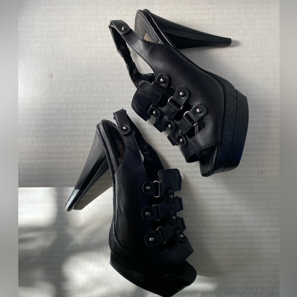 Max Studio Raptor Platform Sandal Black Leather
